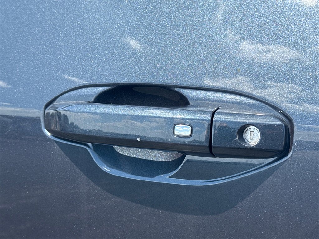 2025 Gmc Sierra EV Denali photo 13