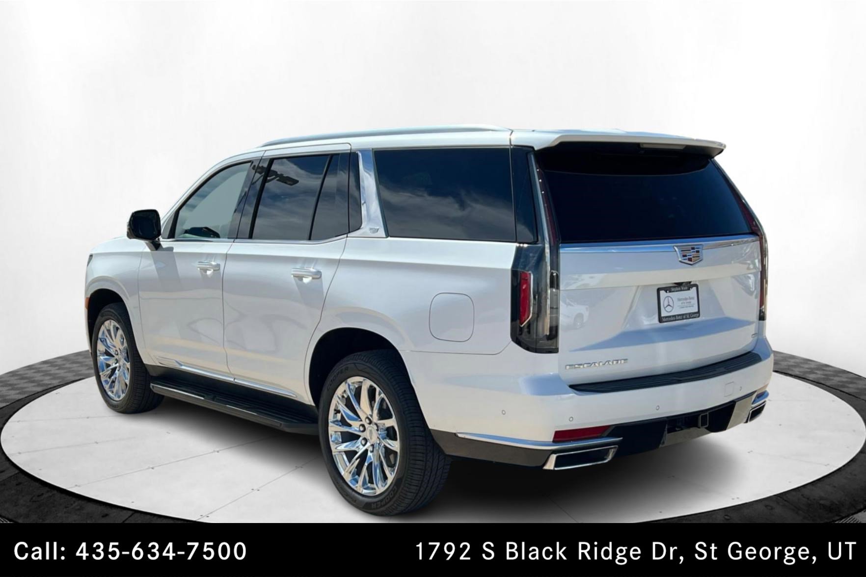 2021 Cadillac Escalade Premium Luxury photo 3