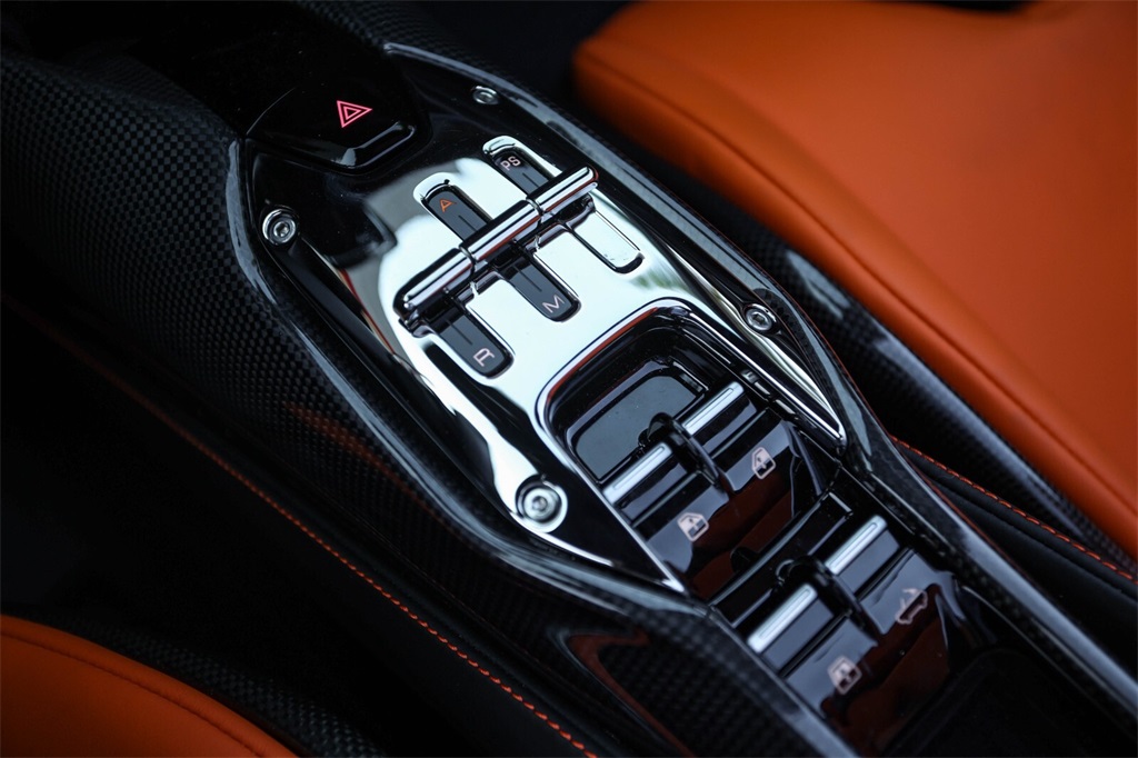 2023 Ferrari SF90 Spider Base photo 29