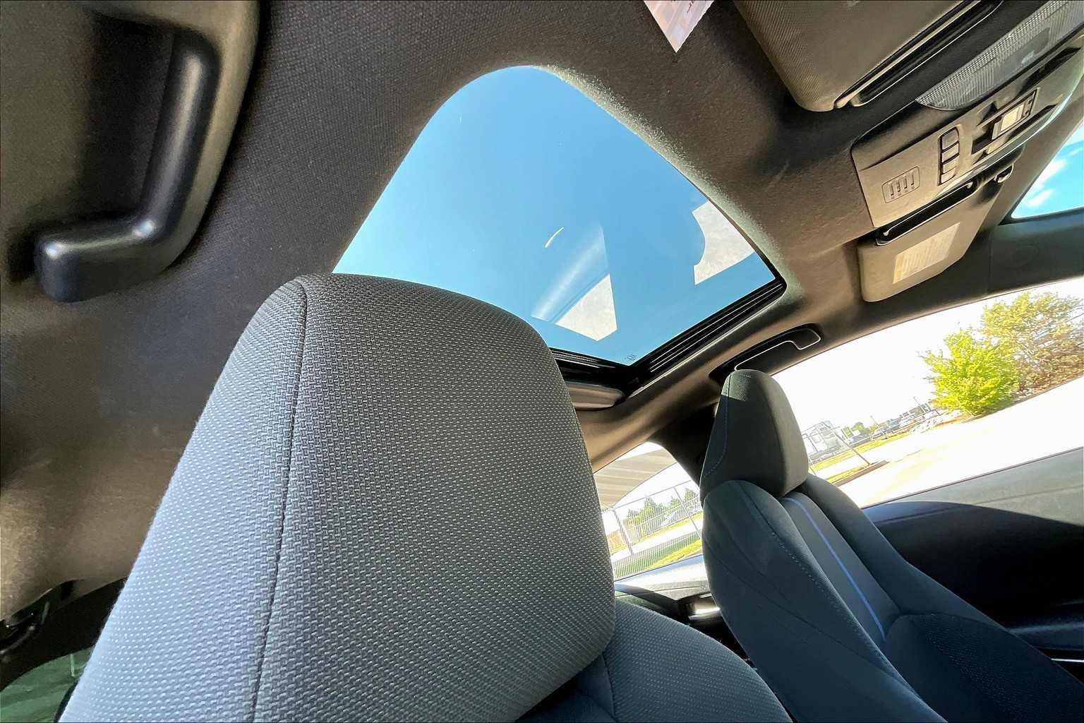2020 Toyota Corolla SE photo 13
