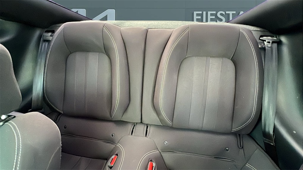 2023 Ford Mustang EcoBoost photo 6
