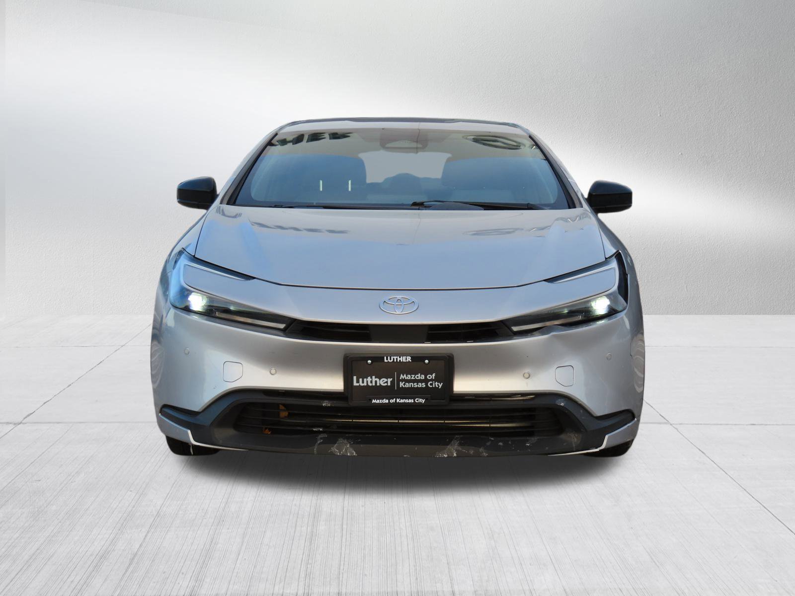 Used 2024 Toyota Prius LE with VIN JTDACAAU2R3018773 for sale in Kansas City