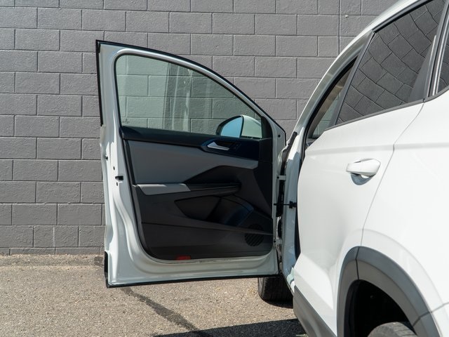 2022 Volkswagen Taos SE photo 15