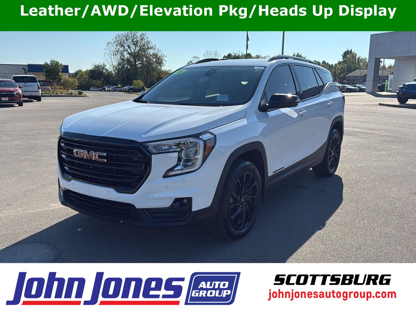 2024 GMC Terrain SLT's photo