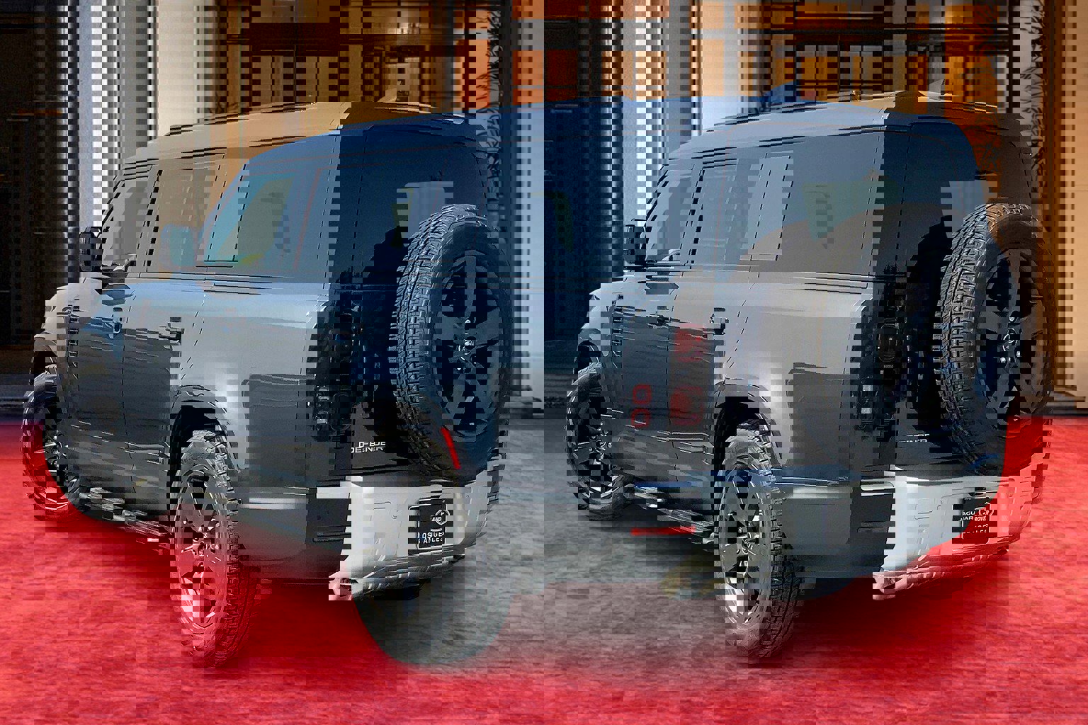 2025 Land Rover Defender 130 S photo 2