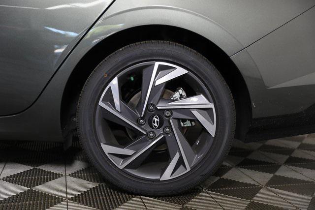 2025 Hyundai Elantra SEL Convenience photo 21