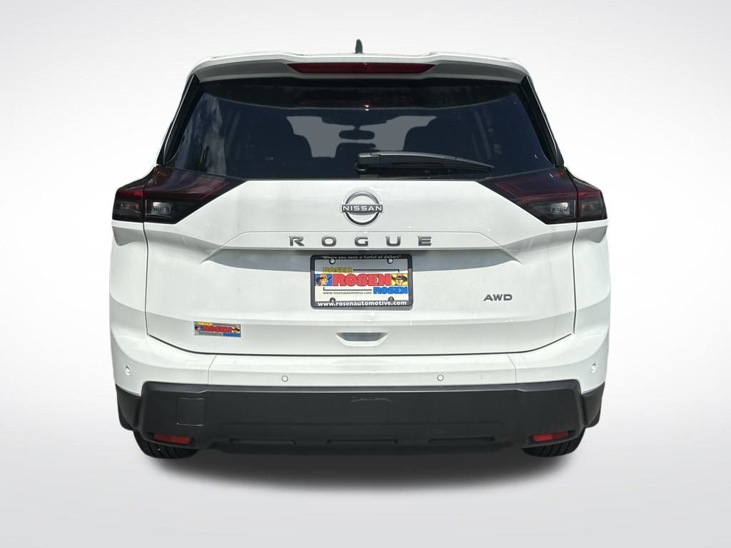 2026 Nissan Rogue S photo 4