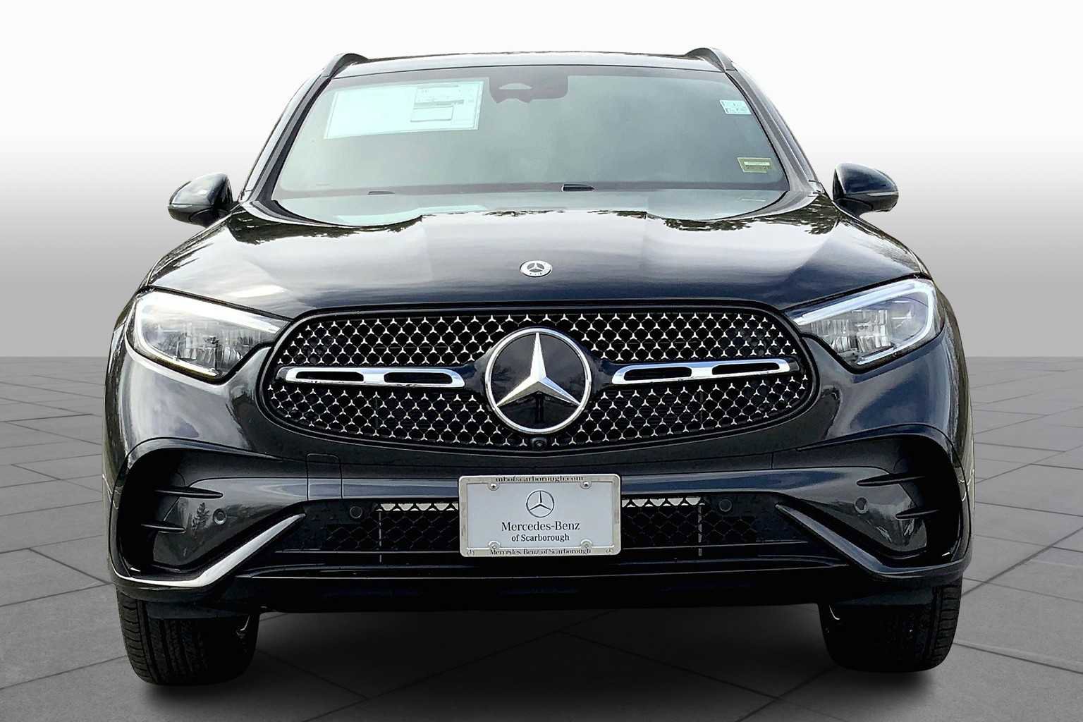 2025 Mercedes Benz GLC 300 4MATIC photo 3