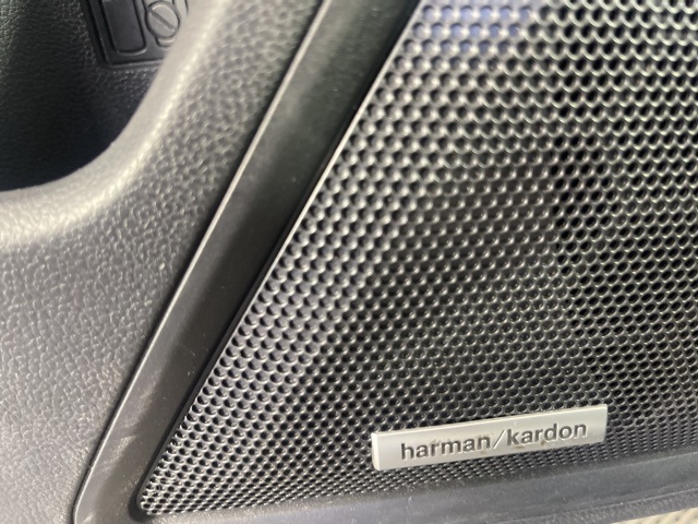 2020 Subaru Outback Limited photo 23