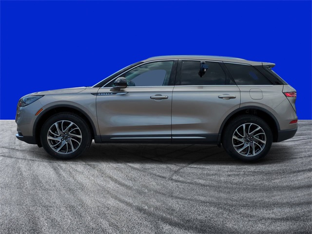 2021 Lincoln Corsair Standard photo 6