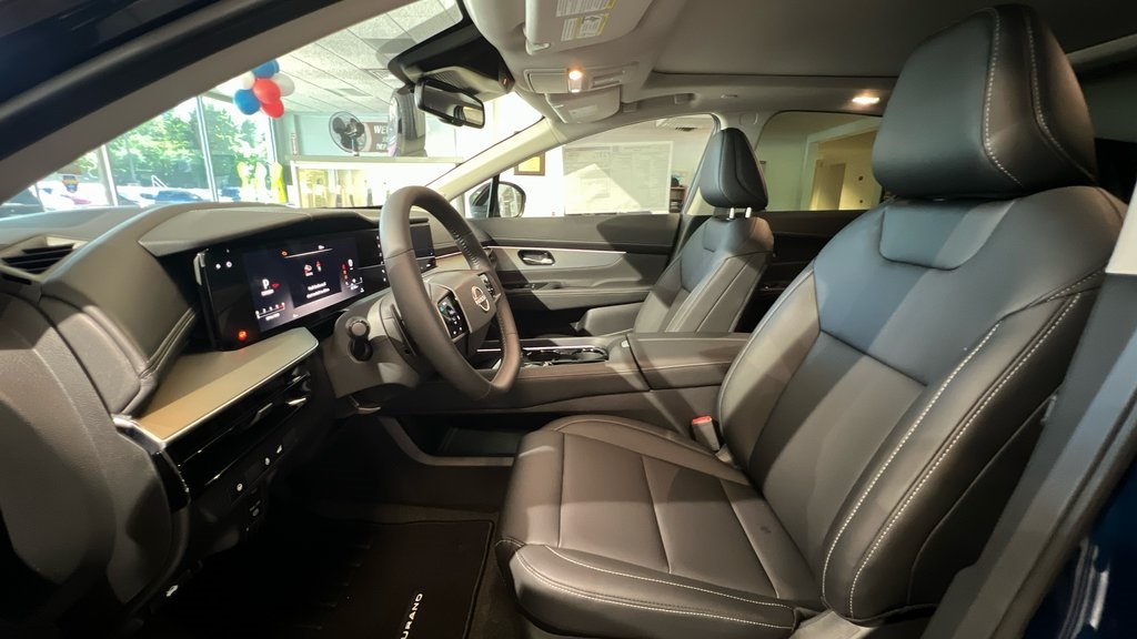 2025 Nissan Murano SL photo 7
