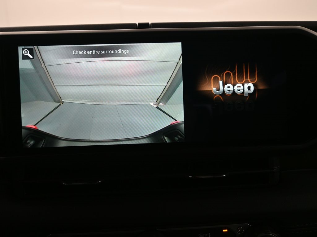 2025 Jeep Gladiator Mojave photo 2