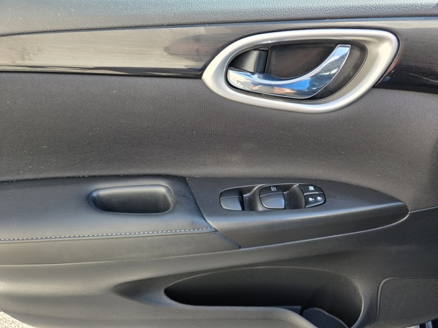 2019 Nissan Sentra SV photo 10