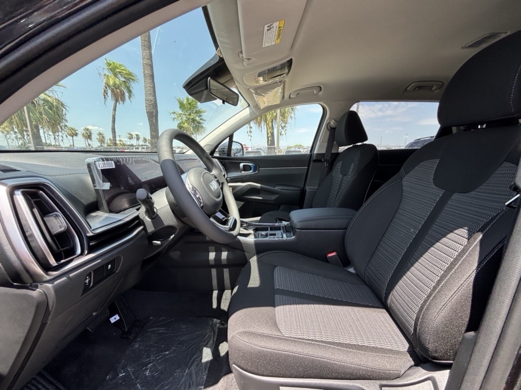 2026 Kia Sorento LX photo 12