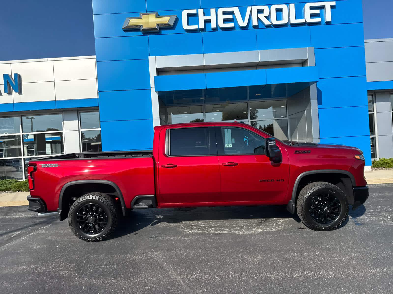2025 Chevrolet Silverado 2500HD LTZ photo 3