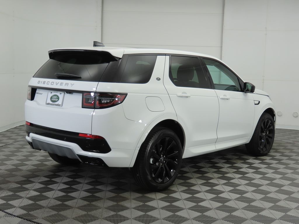 2024 Land Rover Discovery Sport S photo 2