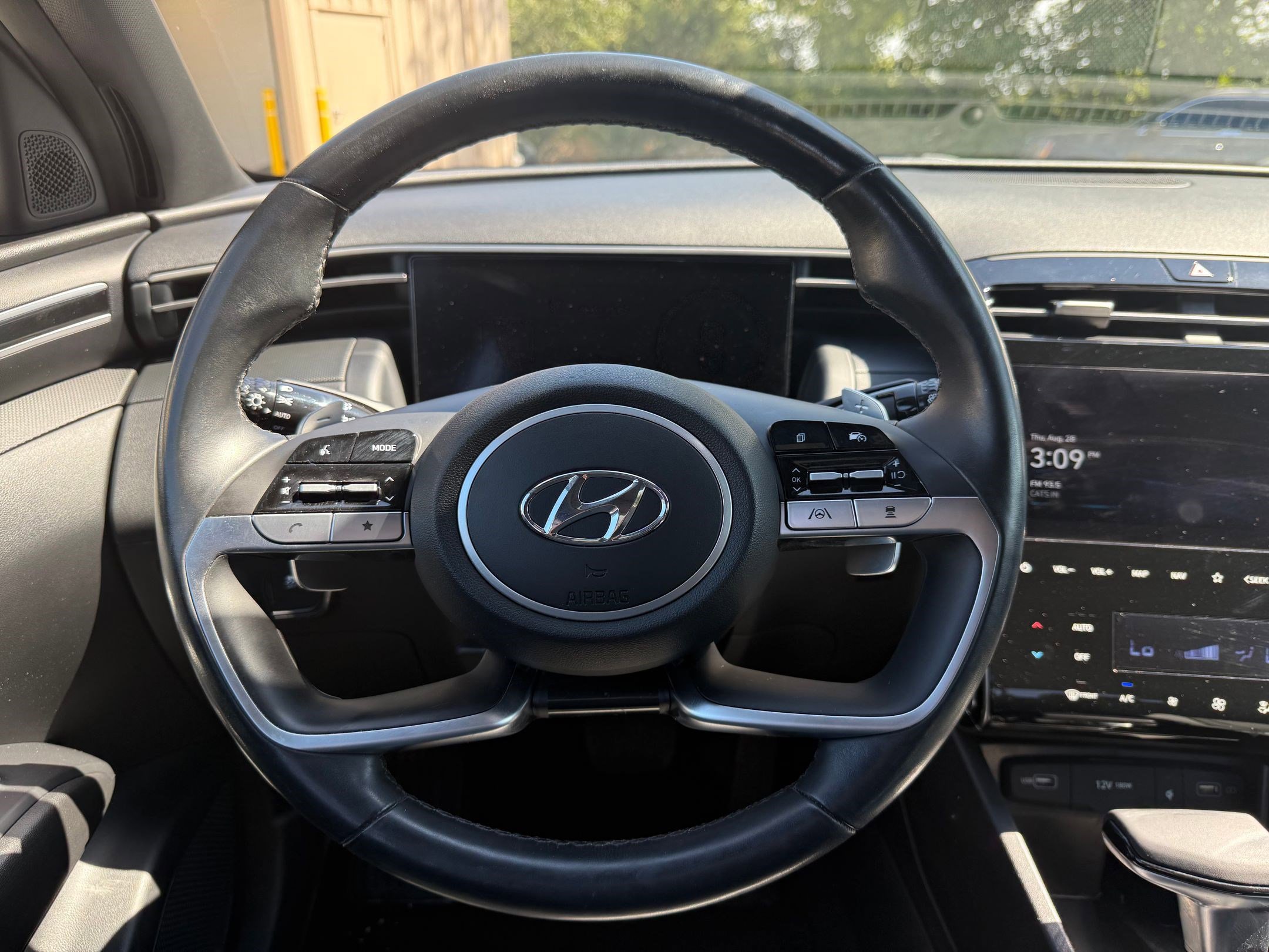 2023 Hyundai Santa Cruz SEL Premium photo 13