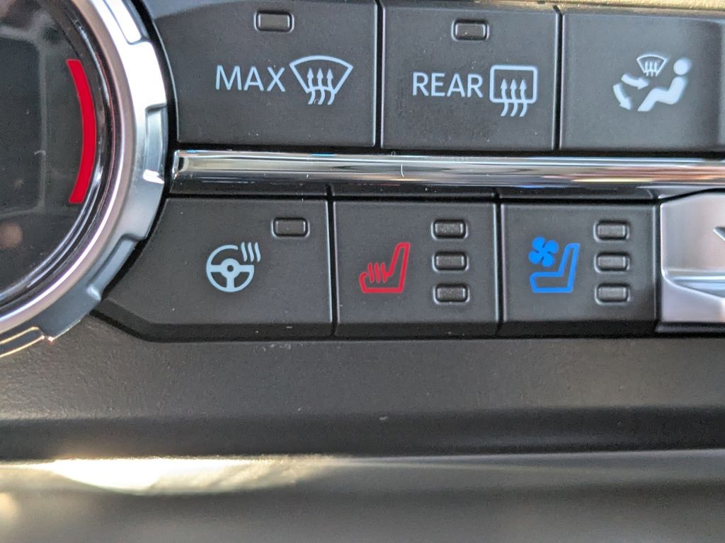 2025 Ford F-250 Lariat photo 23