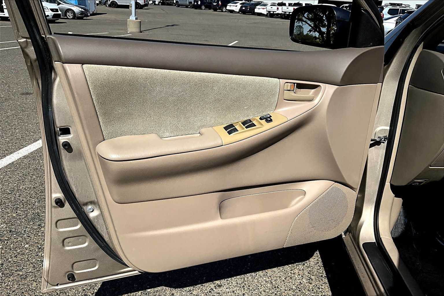 2008 Toyota Corolla CE photo 20