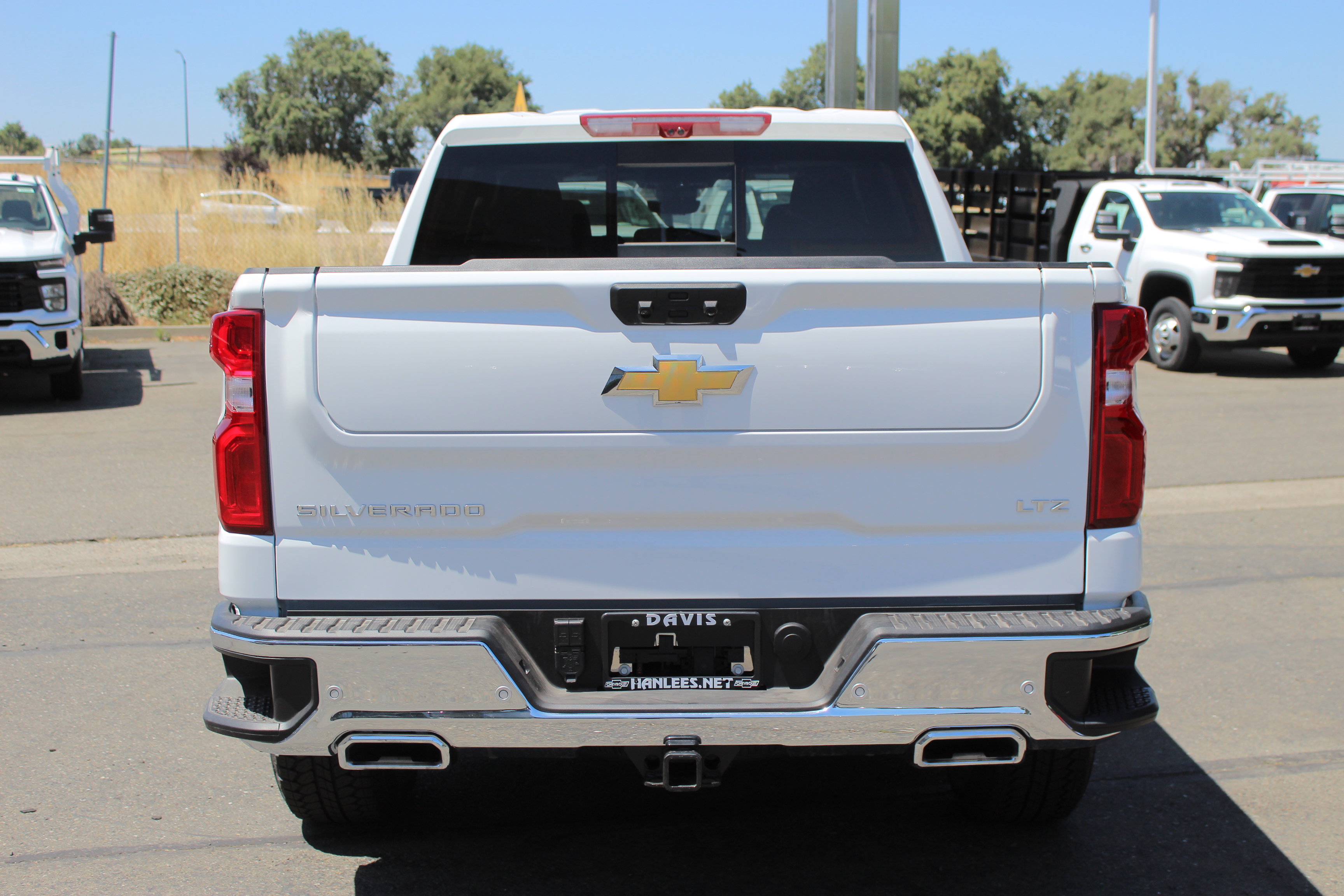 2025 Chevrolet Silverado 1500 LTZ photo 7