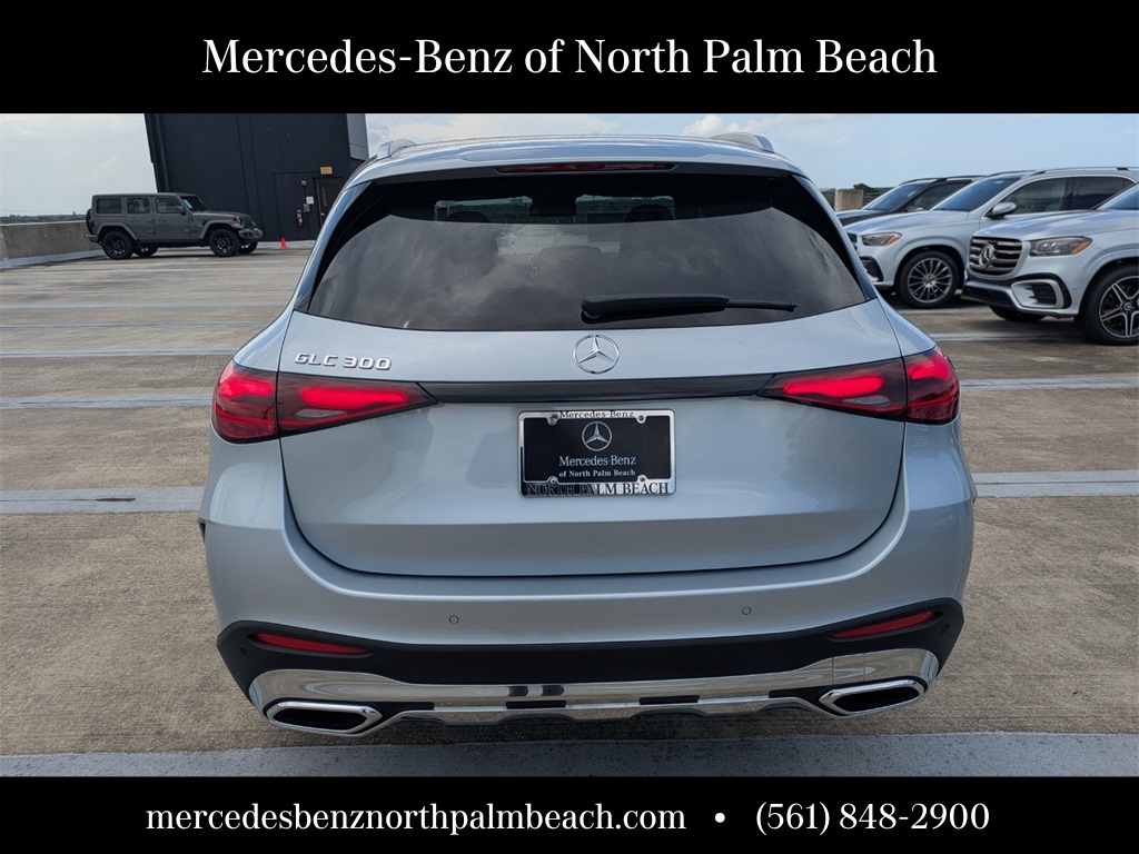 2026 Mercedes Benz GLC 300 photo 4