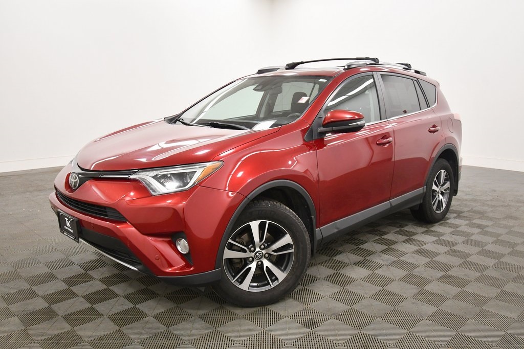 Used 2018 Toyota RAV4 XLE with VIN 2T3RFREV2JW715146 for sale in Rochester, Minnesota