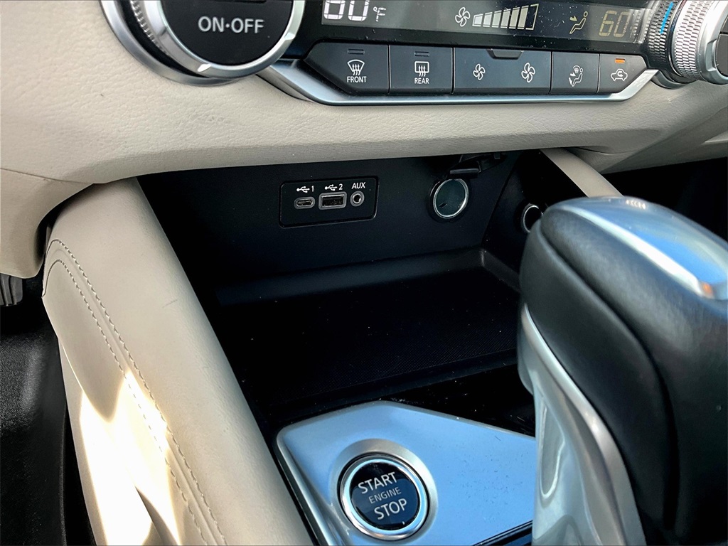 2021 Nissan Altima 2.5 Platinum photo 26