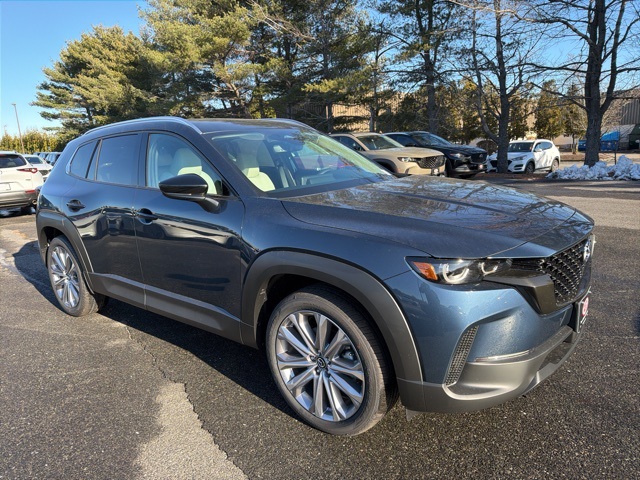 2026 Mazda CX-50 Premium's photo