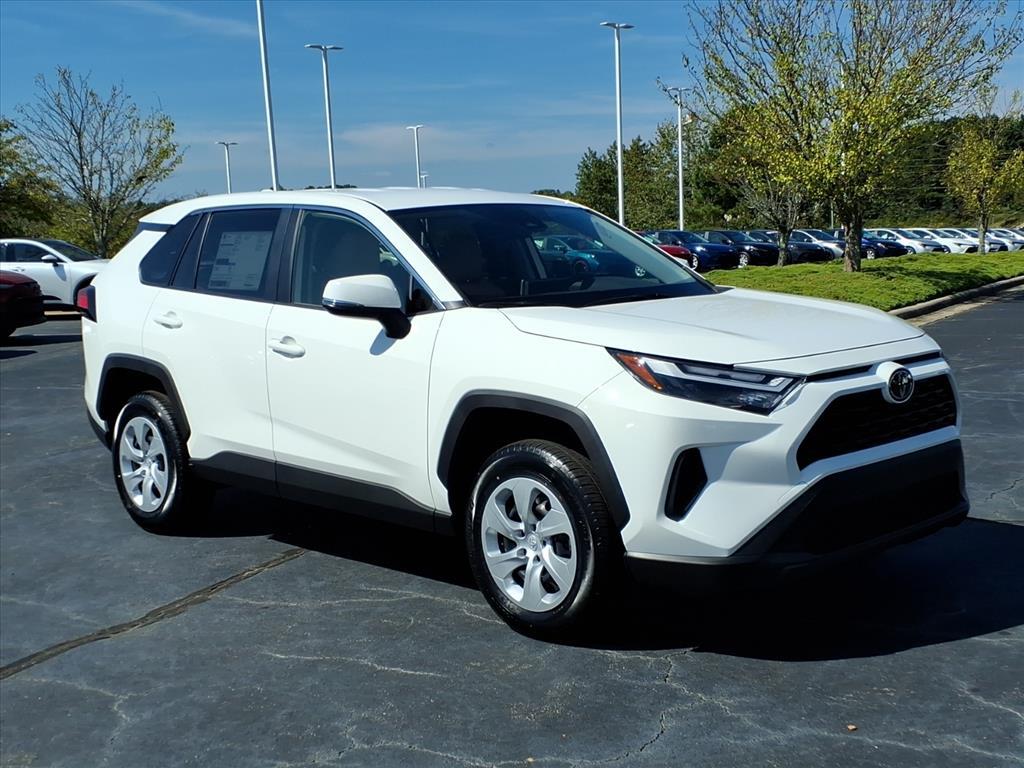 2025 Toyota RAV4 LE photo 7