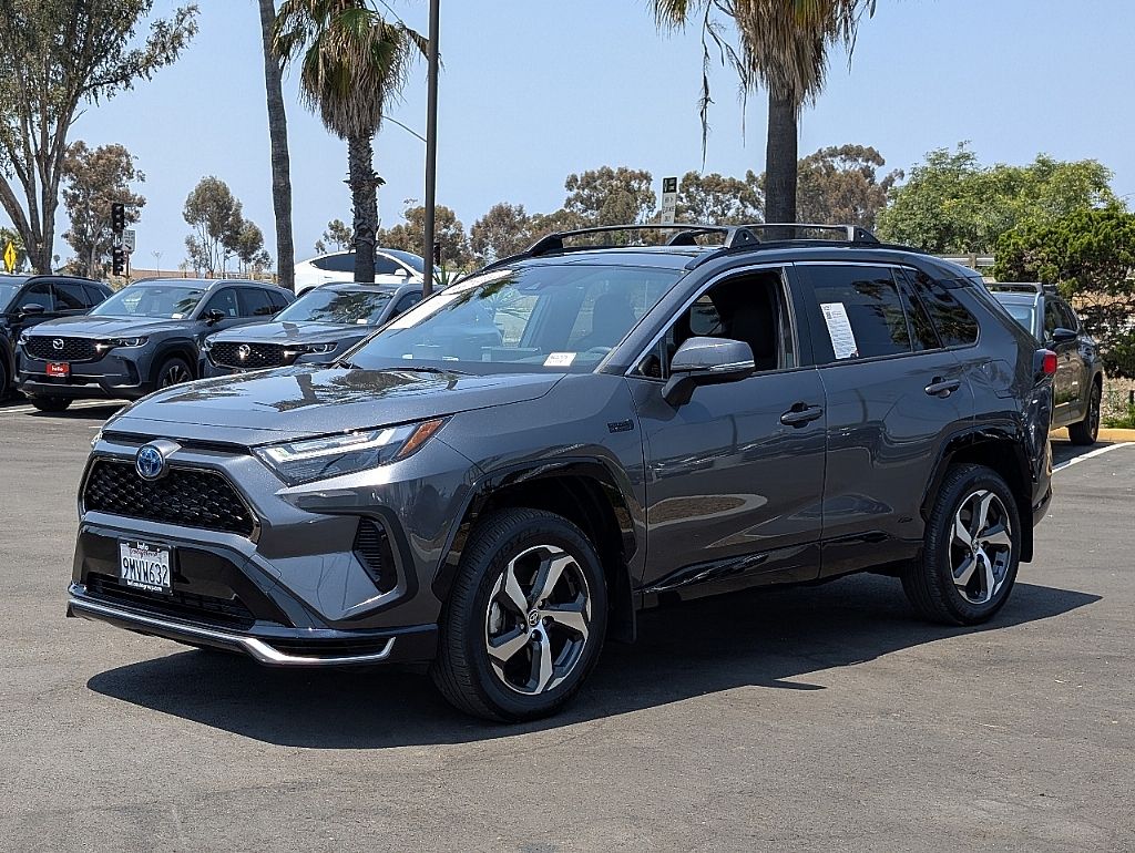 2024 Toyota RAV4 Prime SE photo 4