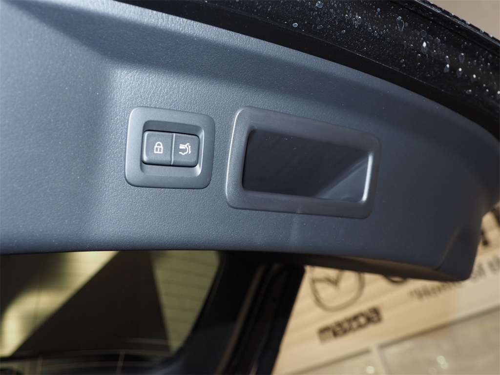 2025 Mazda CX-90 Plug-in Hybrid Premium Plus photo 4