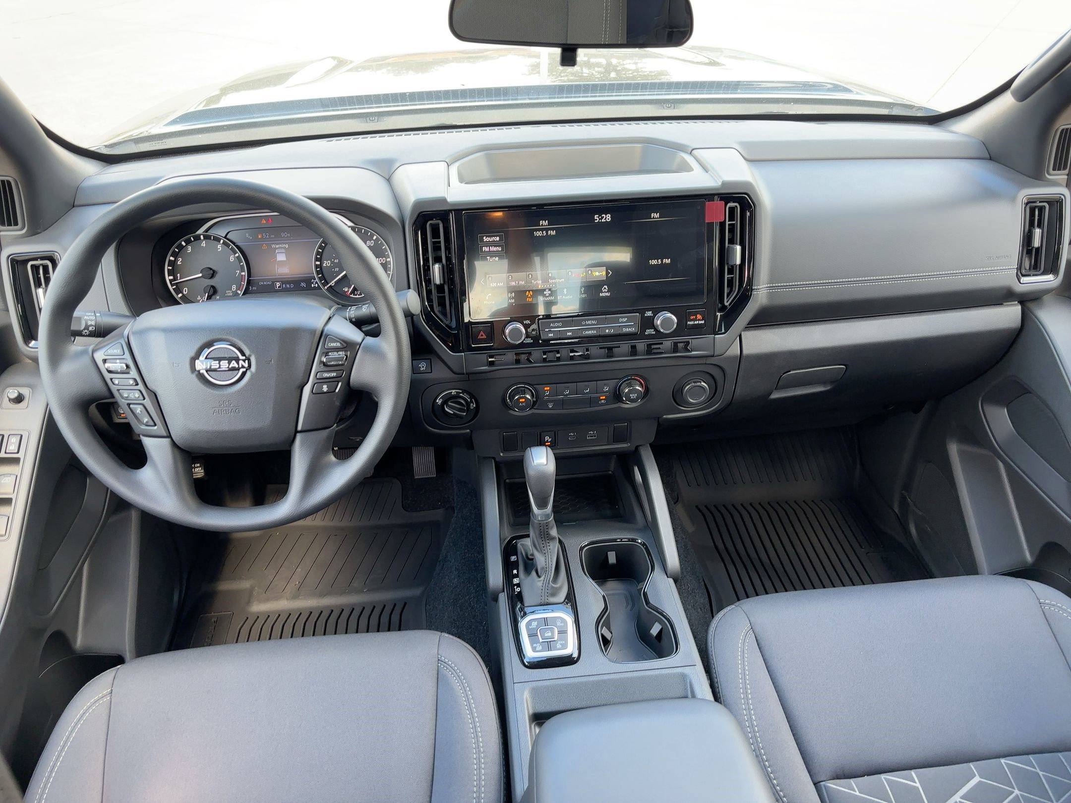 2026 Nissan Frontier SV photo 15
