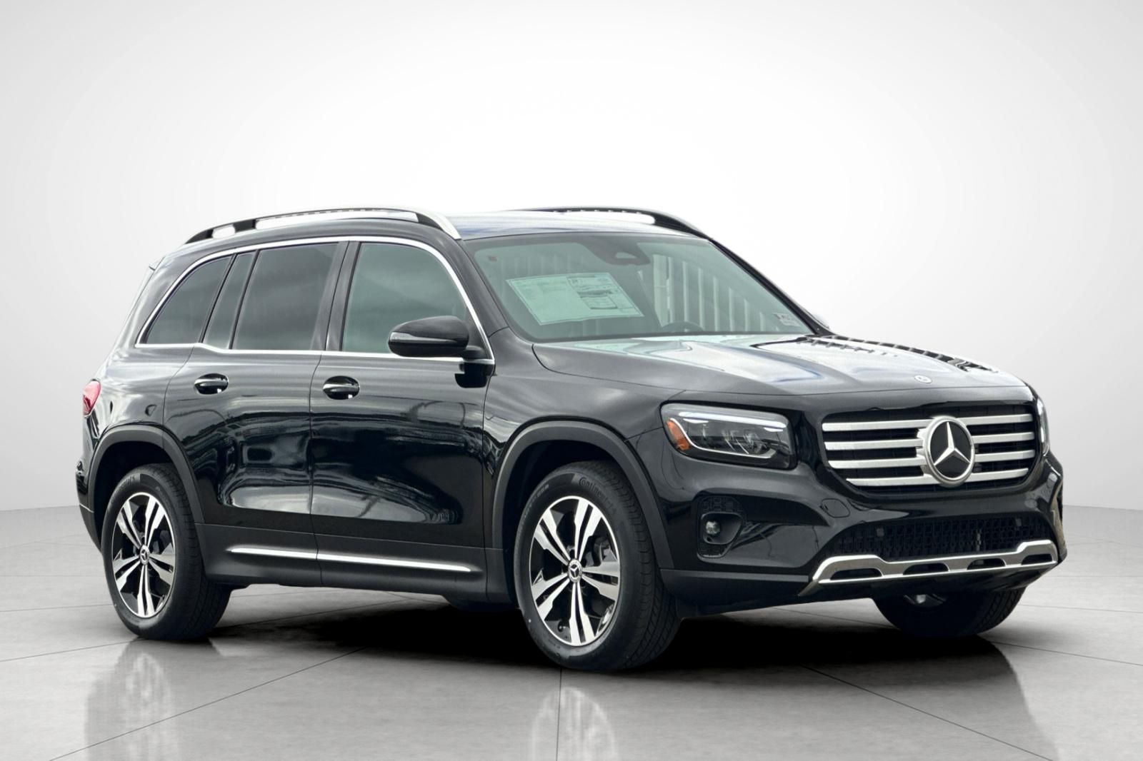 2025 Mercedes Benz GLB 250 photo 24