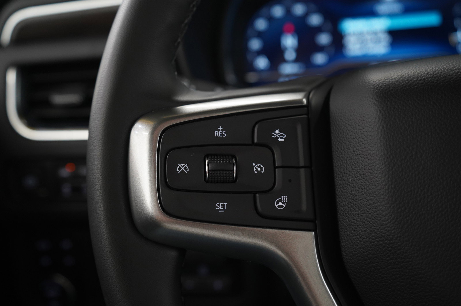 2024 Chevrolet Tahoe Z71 photo 28