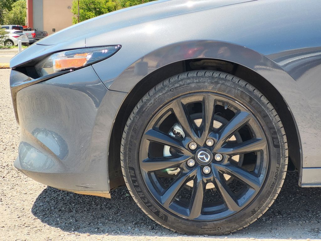 2022 Mazda Mazda3 Hatchback Carbon photo 9