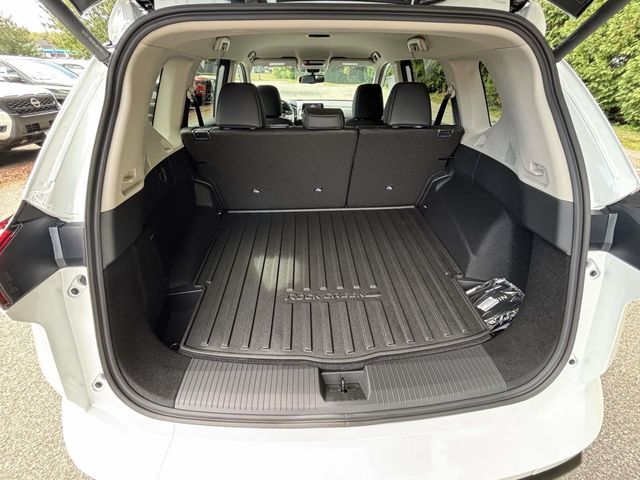 2026 Nissan Rogue SV photo 23