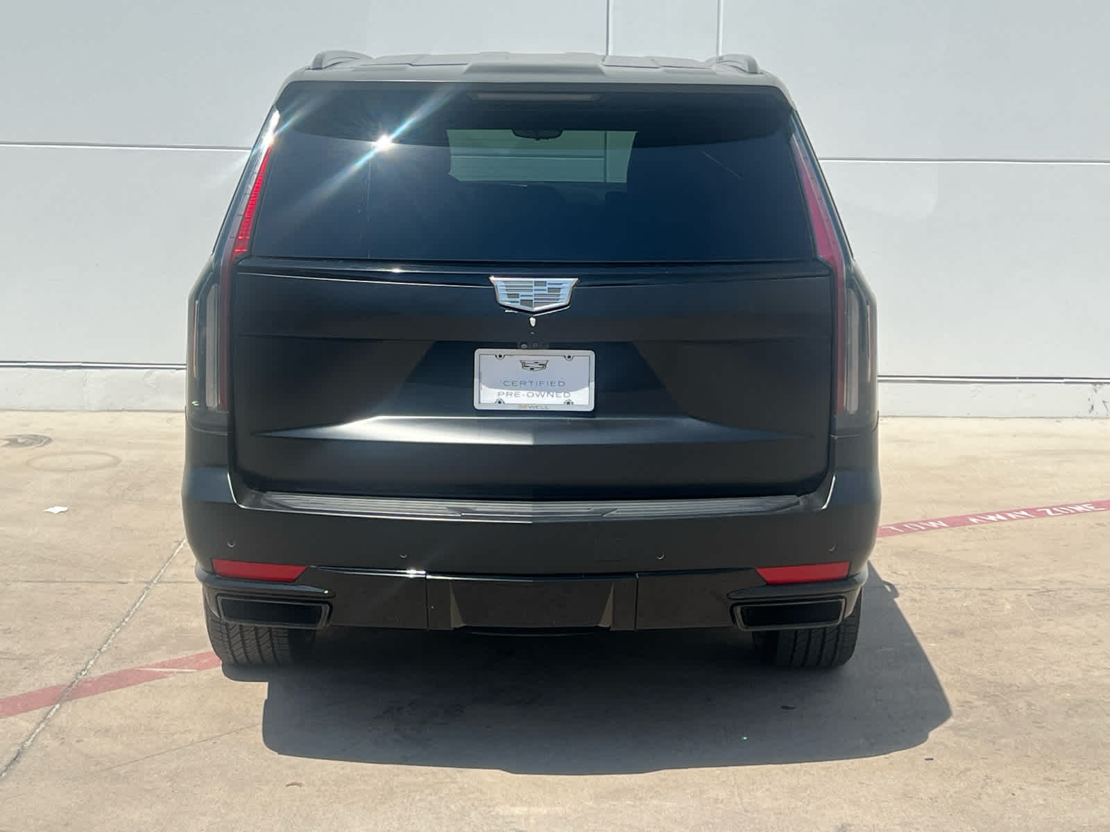 2022 Cadillac Escalade Sport photo 4
