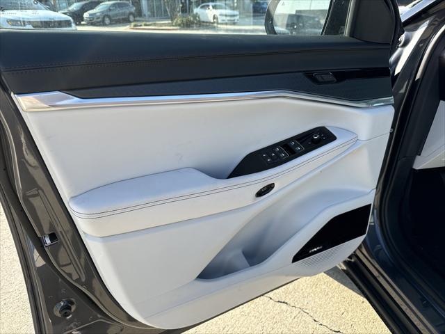2025 Jeep Wagoneer S Limited photo 5