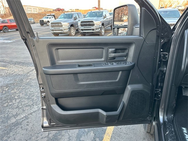2024 Ram 2500 Tradesman photo 21