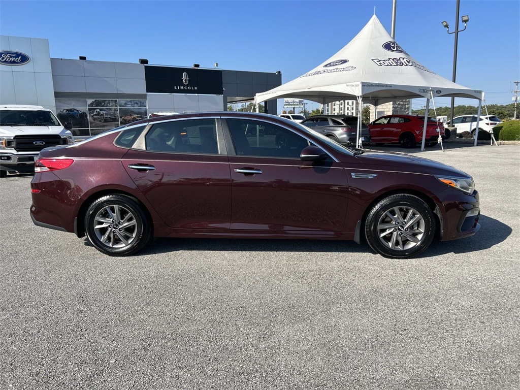 2019 Kia Optima LX photo 2