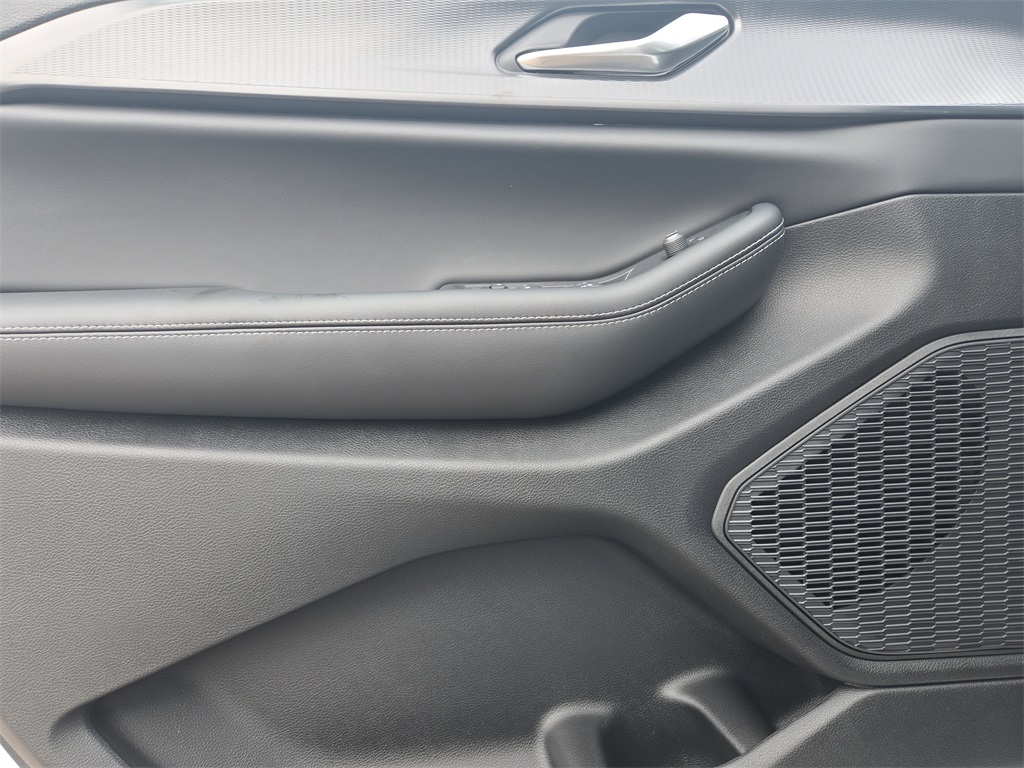 2025 Jeep Grand Cherokee Laredo photo 8