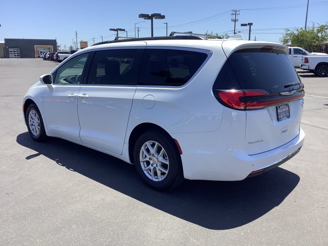 2022 Chrysler Pacifica Touring L photo 22