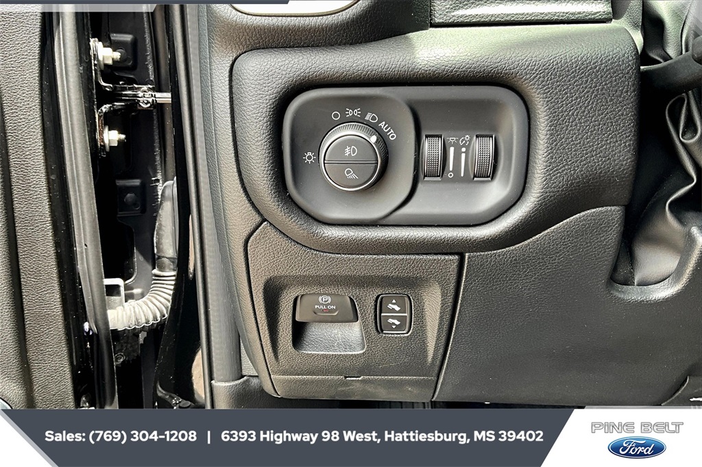 2025 Ram 1500 Laramie photo 21