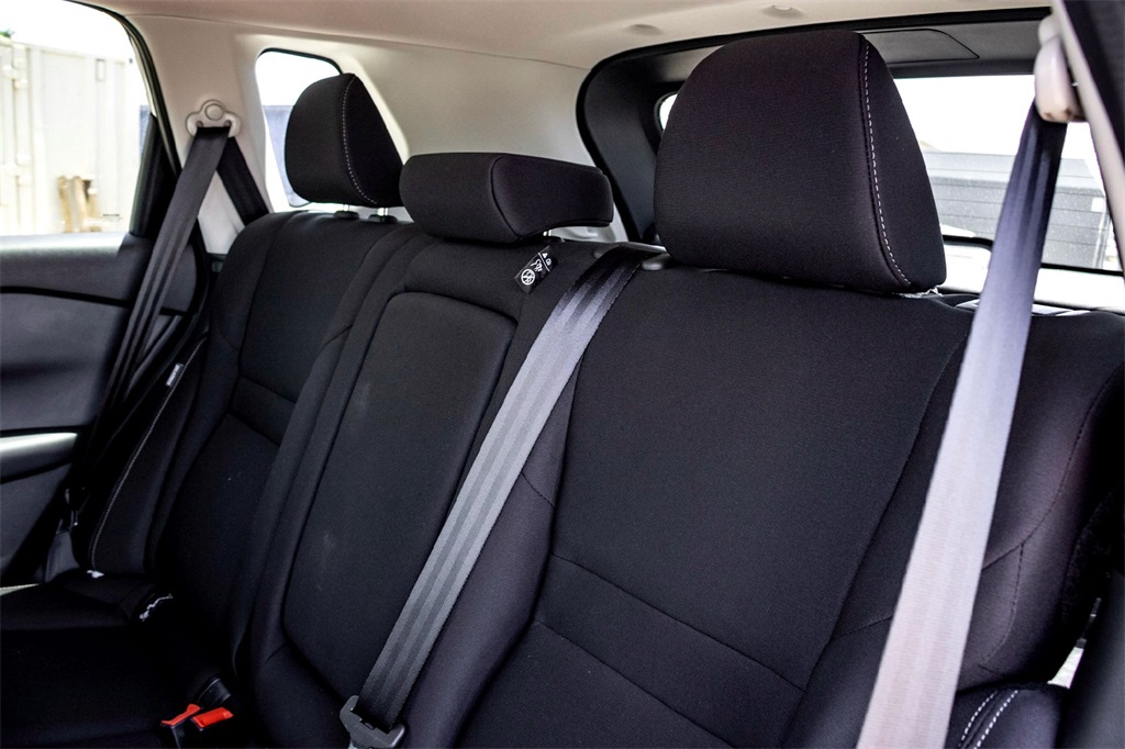 2025 Nissan Rogue S photo 18