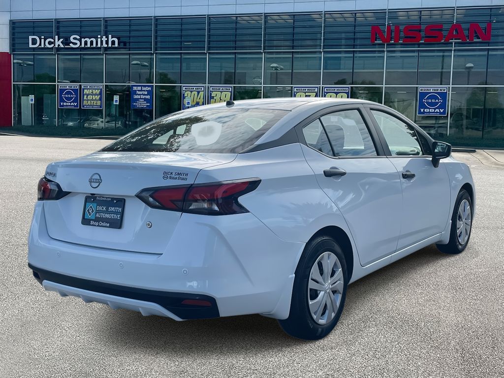 2025 Nissan Versa S photo 5