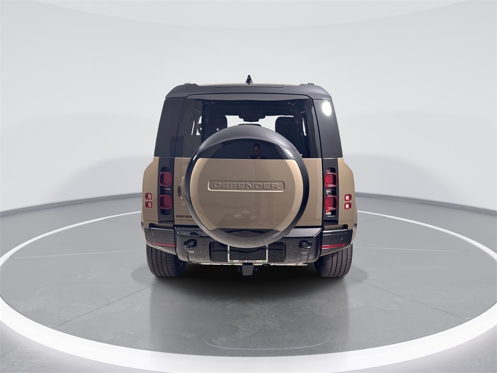 2025 Land Rover Defender 90 X-Dynamic SE photo 7