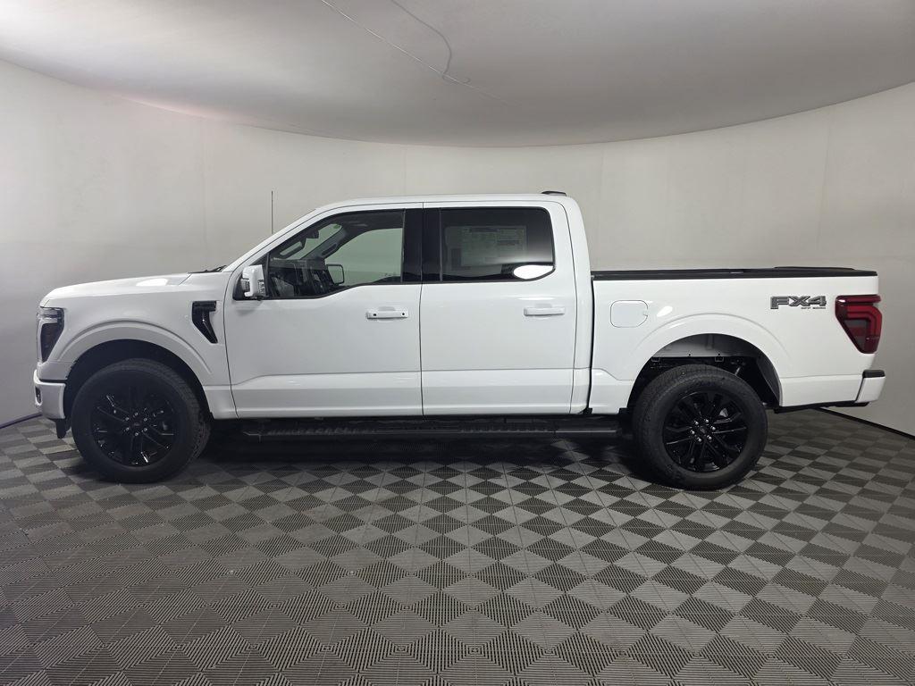 2025 Ford F-150 Lariat photo 2
