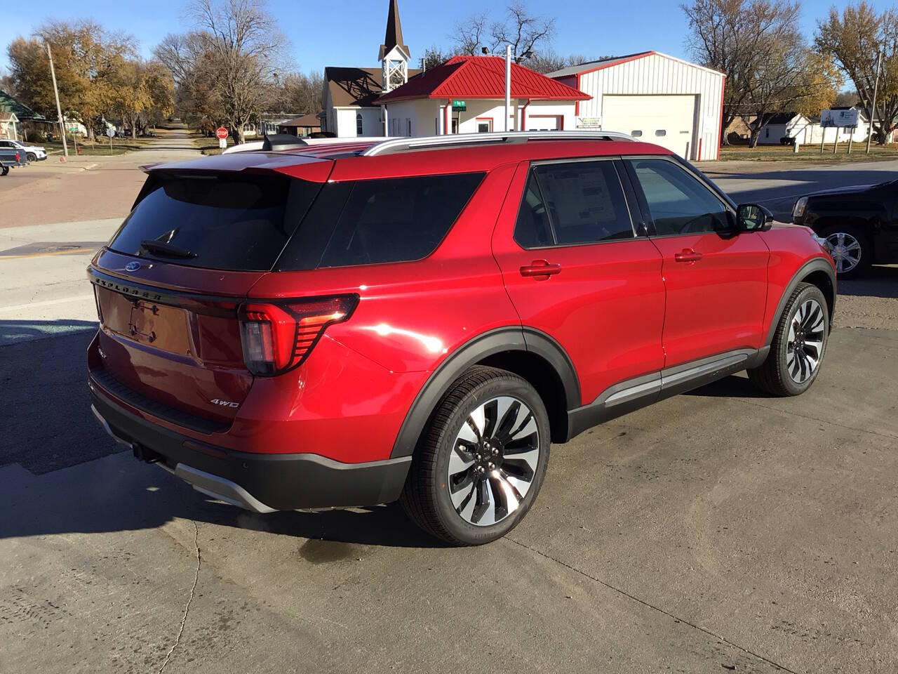 2026 Ford Explorer Platinum photo 3