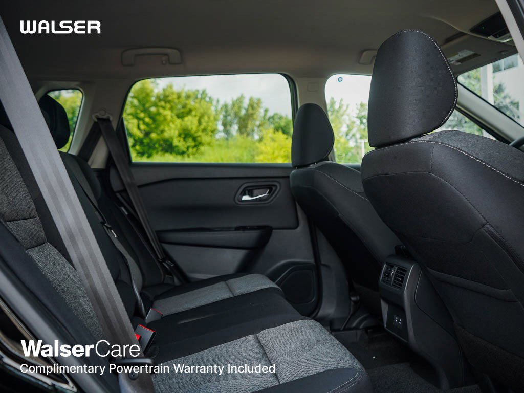 2026 Nissan Rogue SV photo 10
