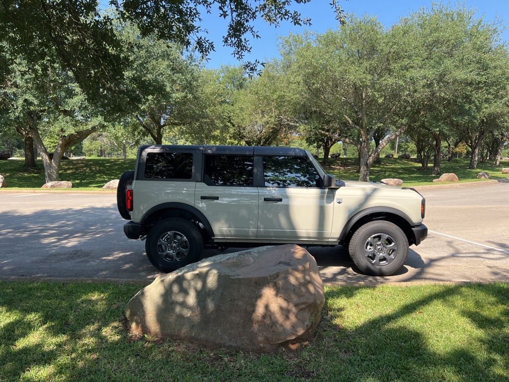2025 Ford Bronco Big Bend photo 9